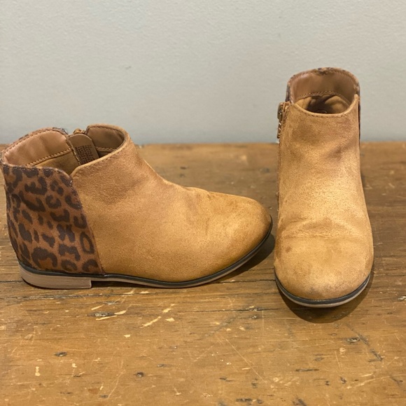 Cat & Jack Other - Cat & Jack Zippered Leopard Boots, girls size 11